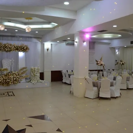 Arabella 3*
